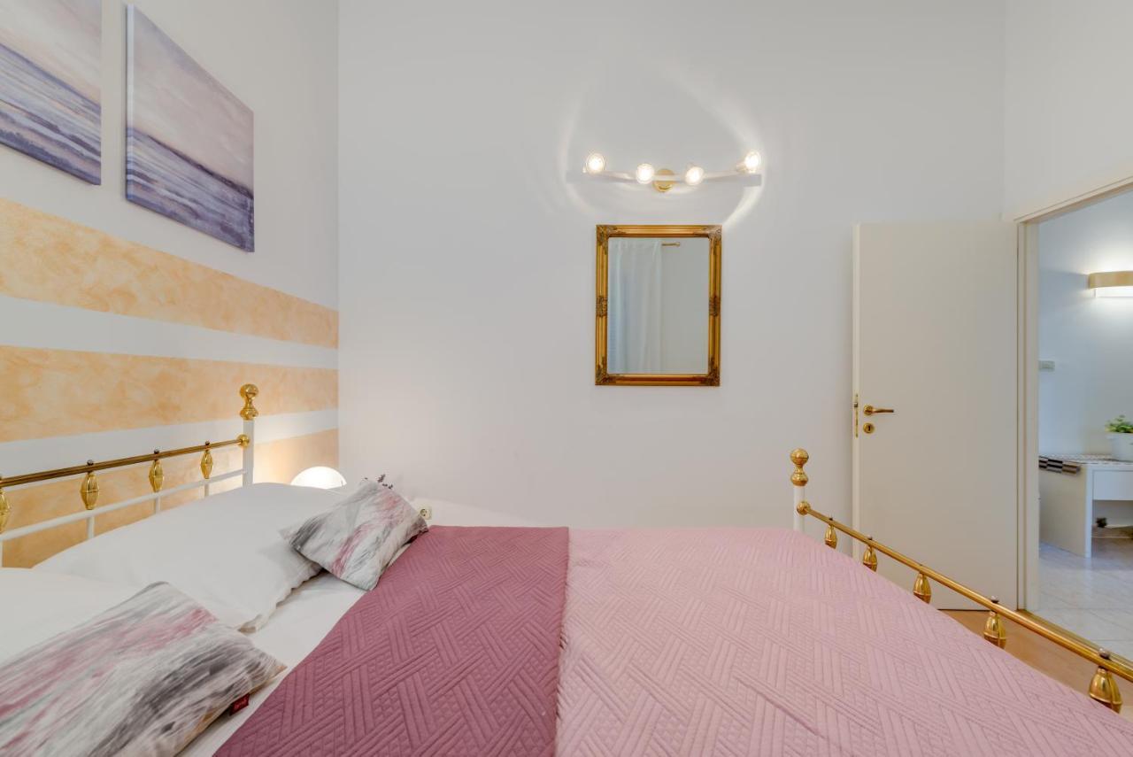 Apartments Riva Lucija By Litto Split Exterior photo